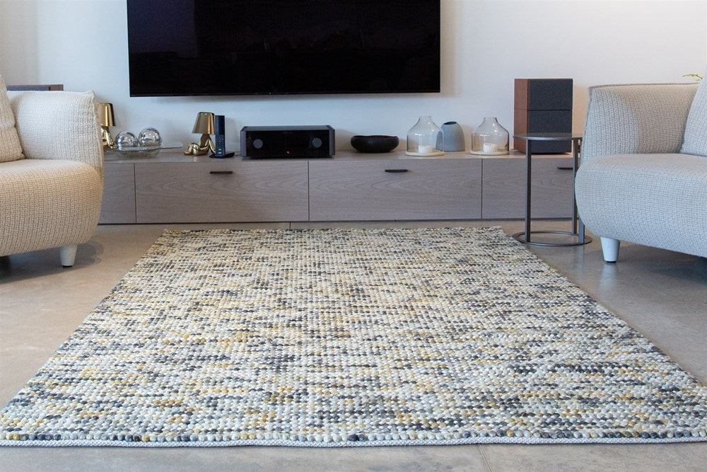 Liora Mid Grey Boucle Rug