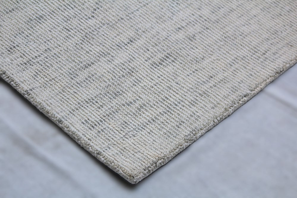 Vanta Titanium Grey Hand-Loomed Rug