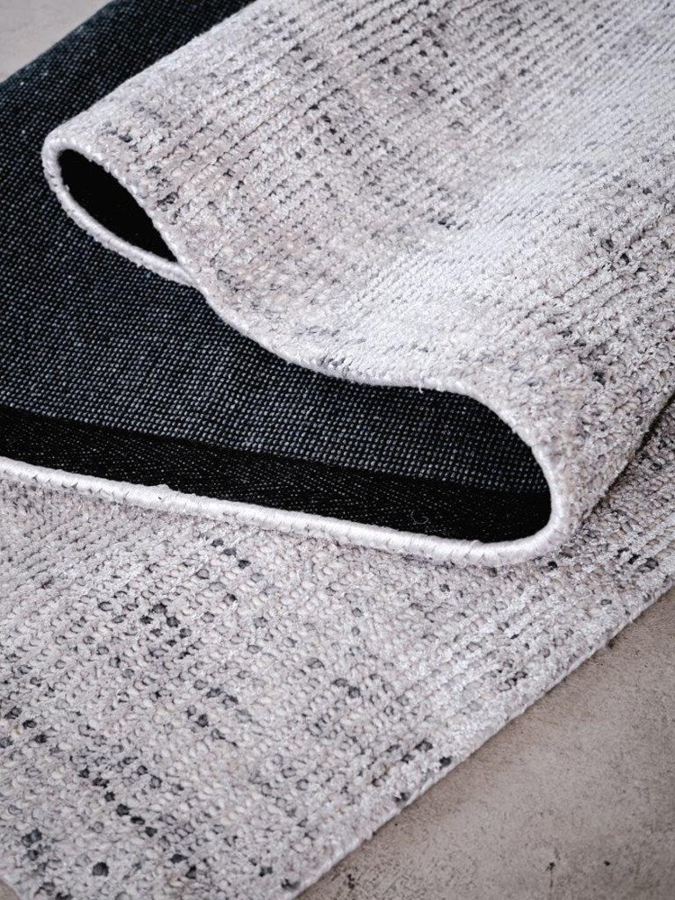 Vanta Silver Hand-Loomed Rug