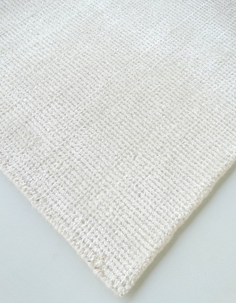 Valen Pearl White Wool Rug