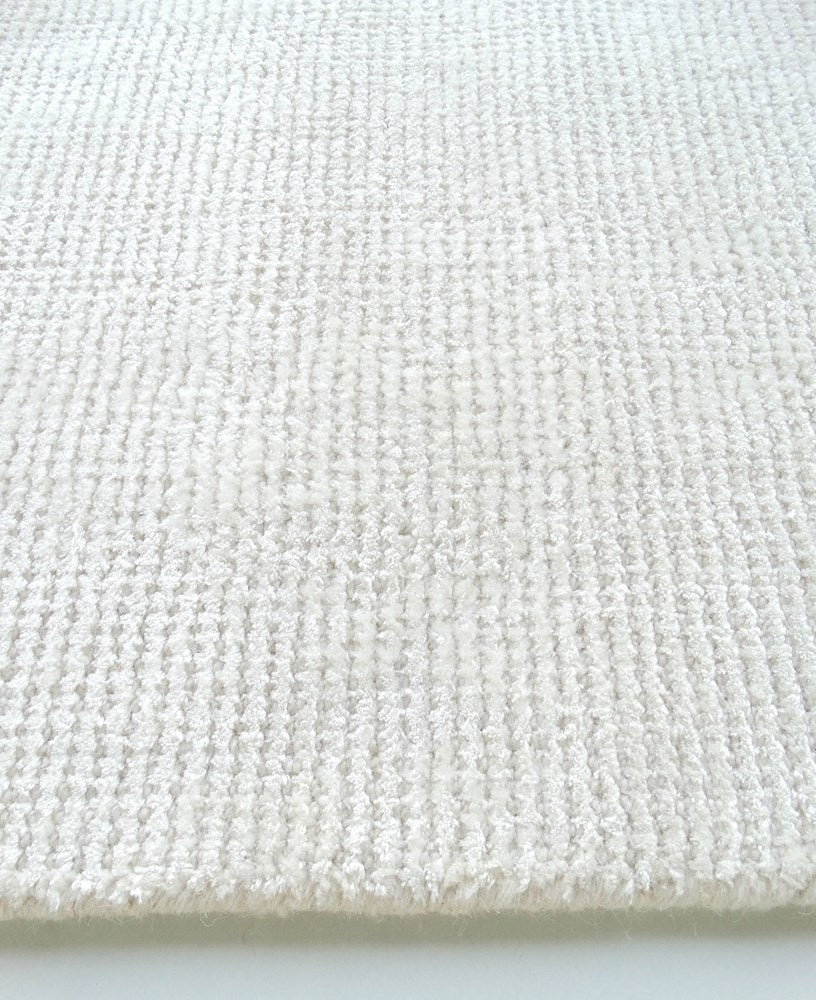 Valen Pearl White Wool Rug