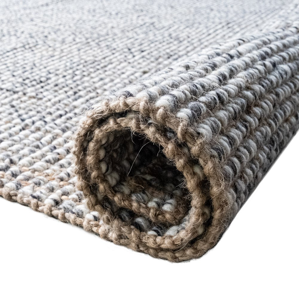 Sorelle Light Grey Hand-Woven Rug