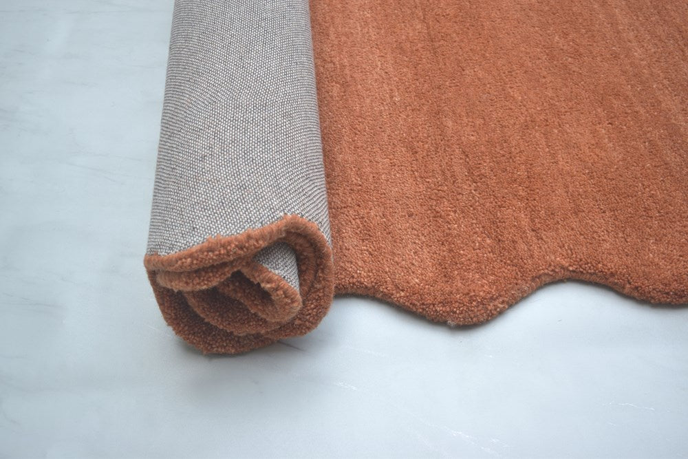 Virelle Rust Scalloped Wool Rug